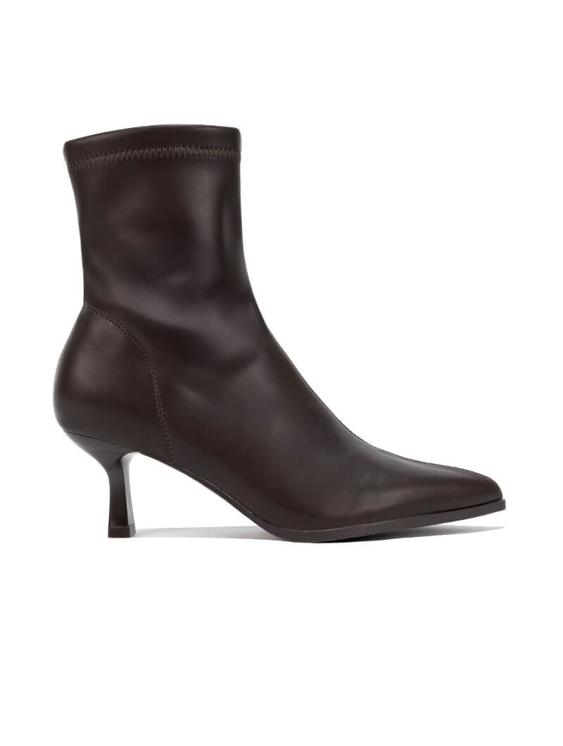 Bottines à bout pointu